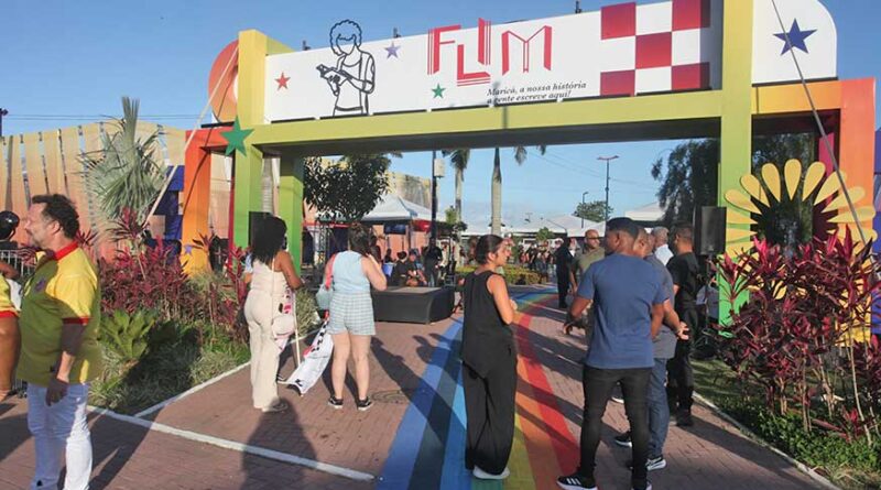 Marilena Chauí será homenageada na FLIM 2026 em Maricá
