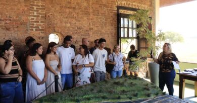 estudantes-projeto-museu-do-sal-sao-pedro-aldeia.jpg