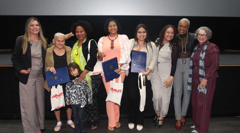 Lançamento do documentário Mulheres Maricaenses no Cine Henfil em Maricá