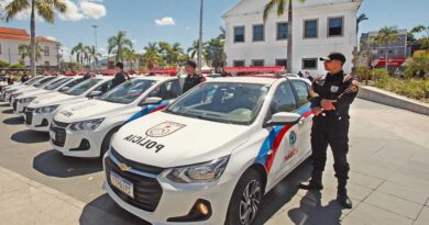 Representantes de Maricá e do ISP durante reunião sobre segurança pública