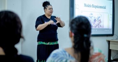 Curso sobre avaliação biopsicossocial reúne profissionais em Maricá