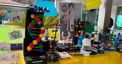 Estudantes apresentam projetos na Feira de Ciências 2026 em escola municipal de Araruama.