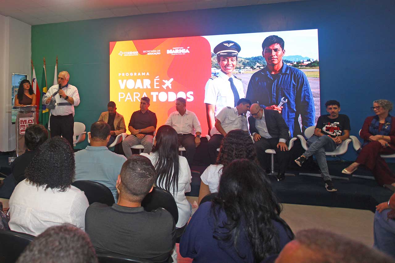Cursos de aviação com bolsas integrais em Maricá